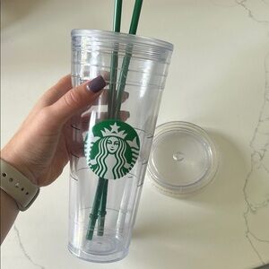 Starbucks Clear Venti Tumbler with Green Straw (+ 1 Extra Straw)